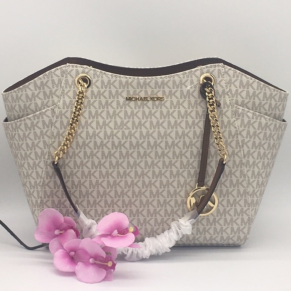 MICHAEL KORS LG CHAIN SHOULDER TOTE VANILLA NWT - Picture 7 of 16